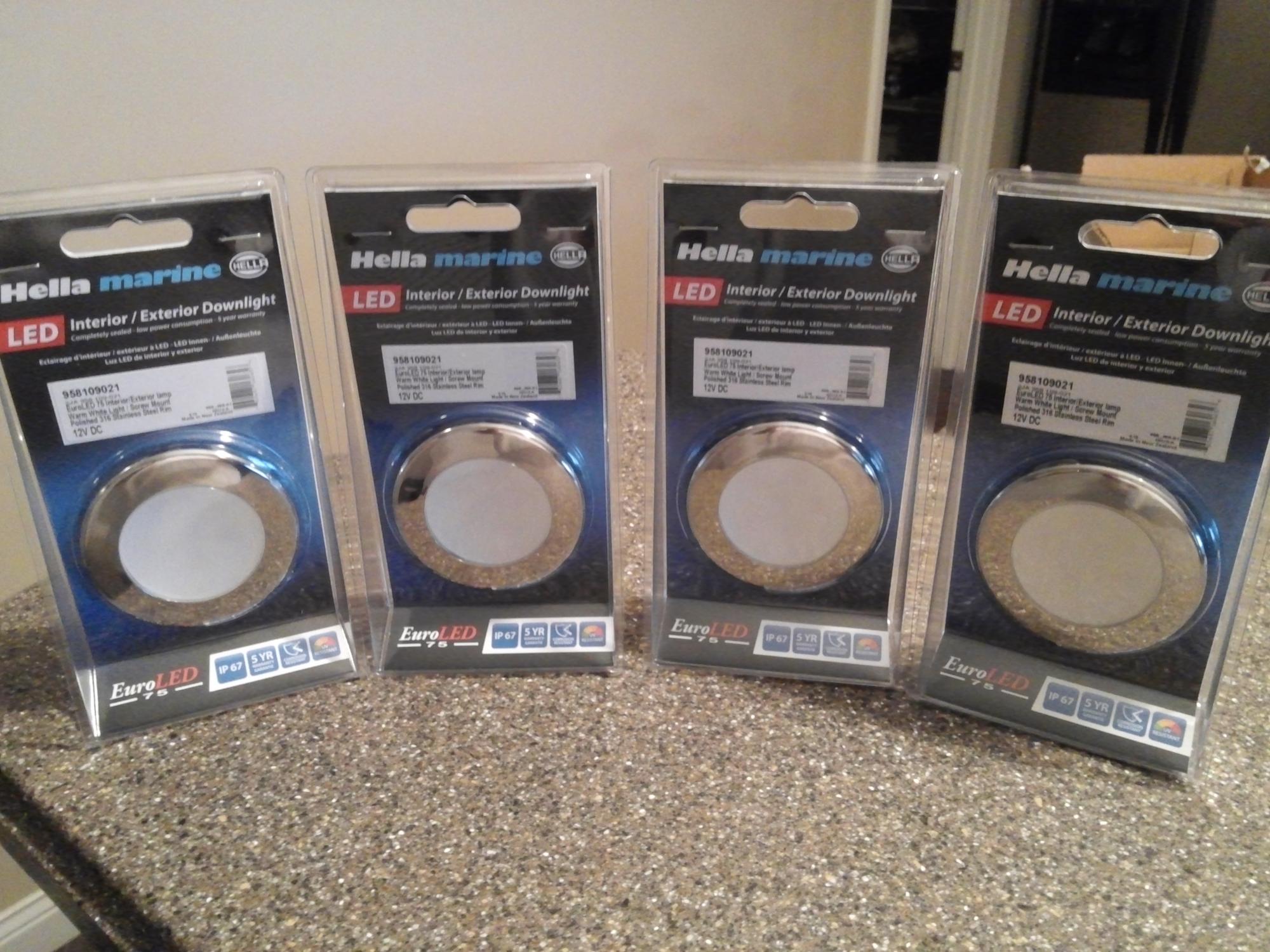 EuroLED 75 Downlight Packaging